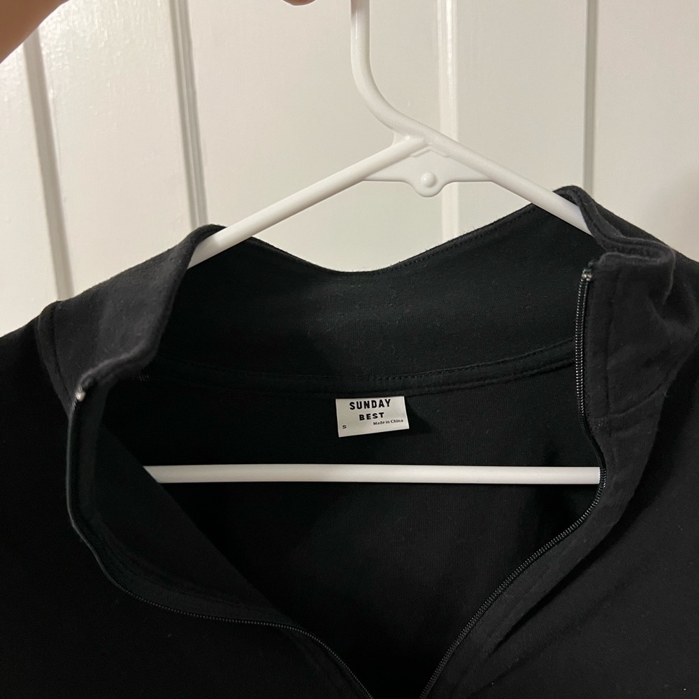 Aritzia Crop - Sunday Best brand